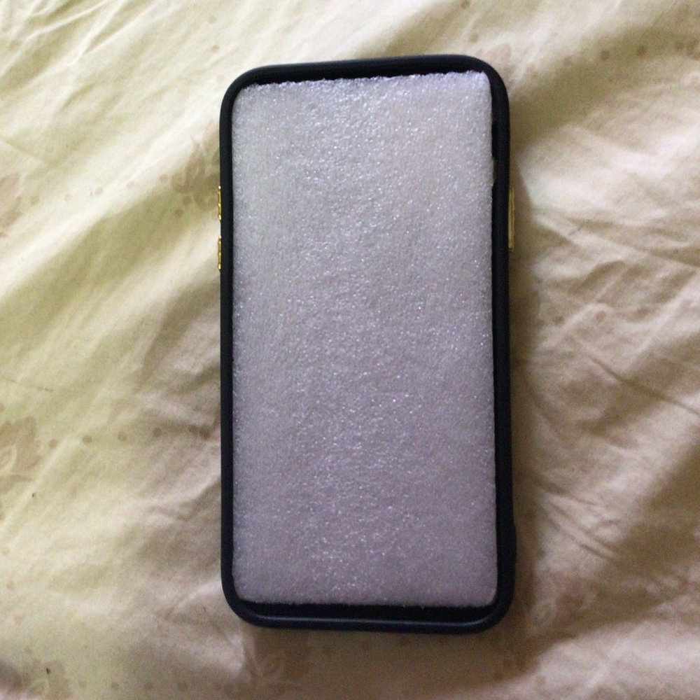 Bedazzled iphone 11 case